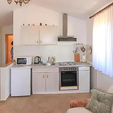 1 Bedroom Cozy In *